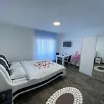 Aladin موتيل كازين